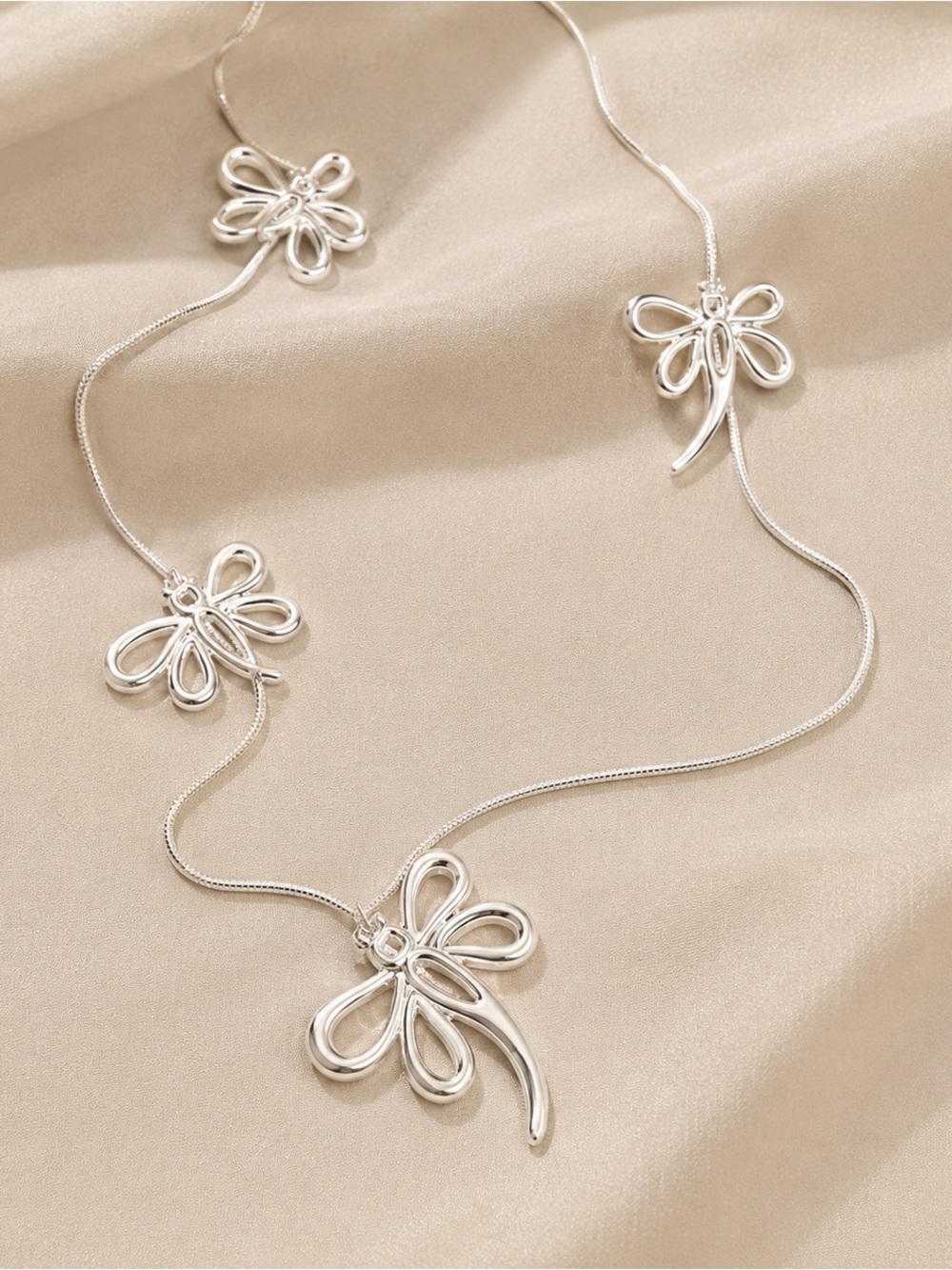 NEW Elegant Silver Dragonfly Necklace